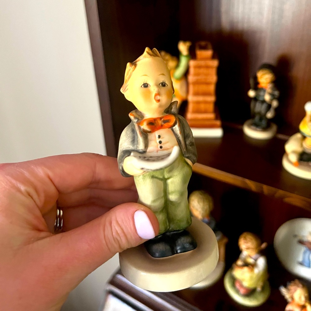hummel figurine
